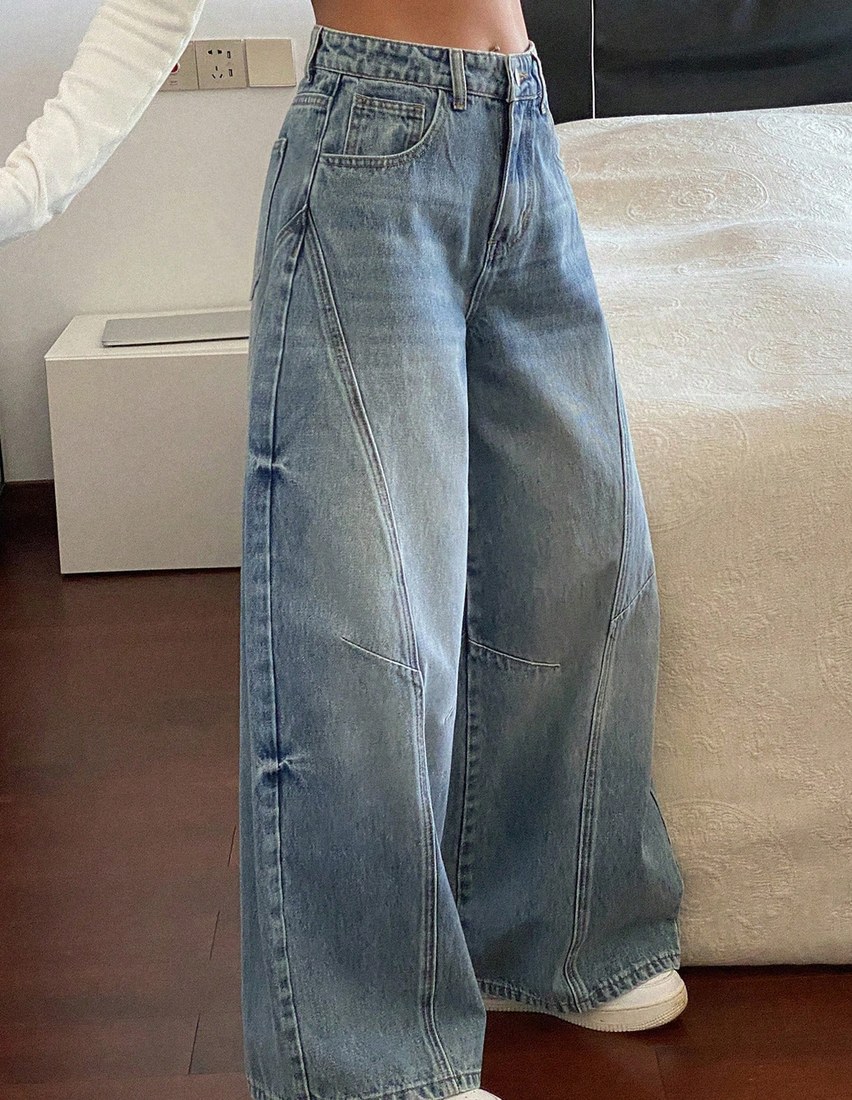 Women s Regular Waist Split Design Barrel Leg Casual Jeans Y2k
